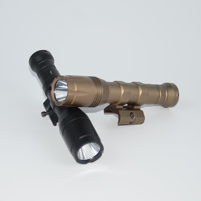 Tactical flashlight
