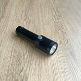 Palm flashlight